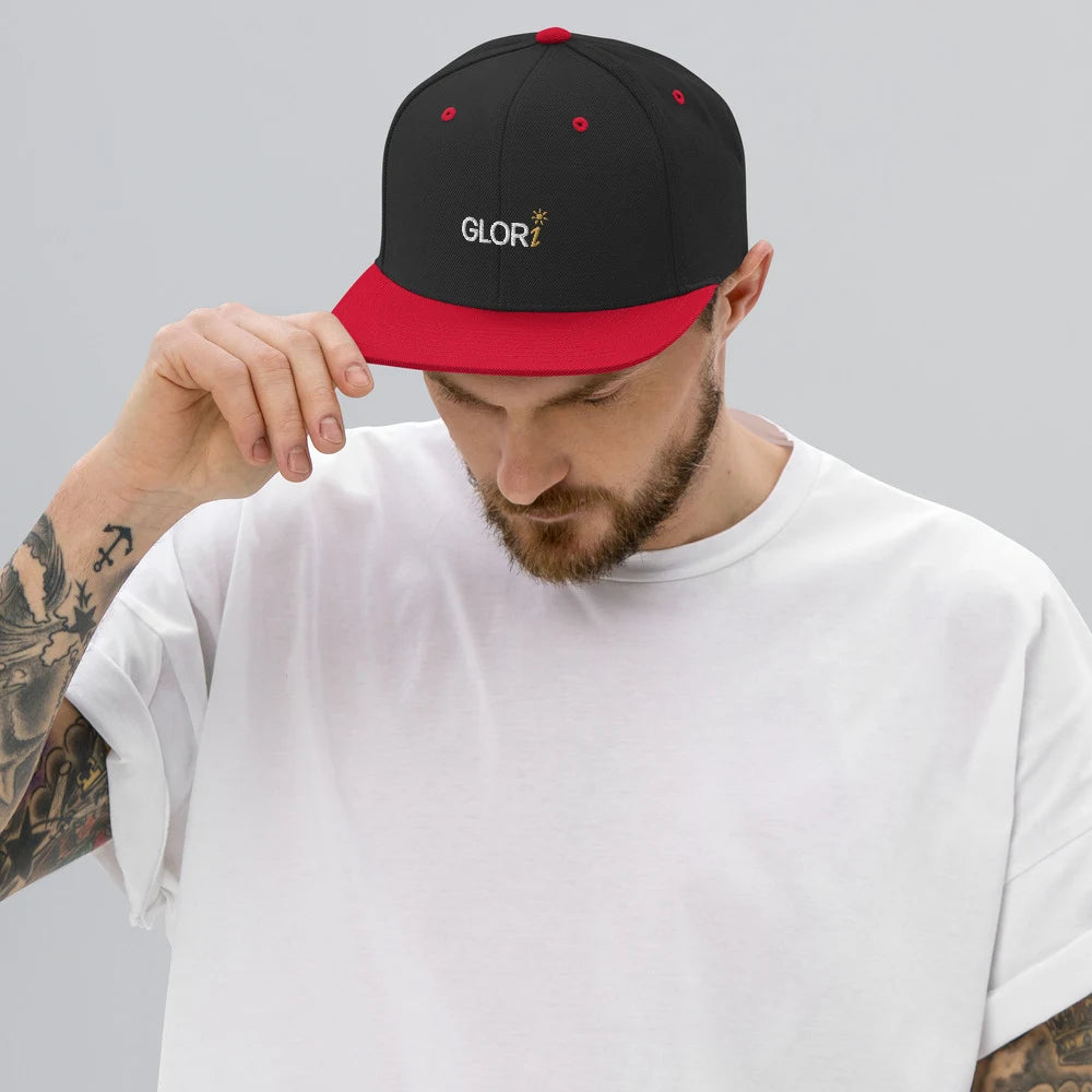 Black/ Red, on model view