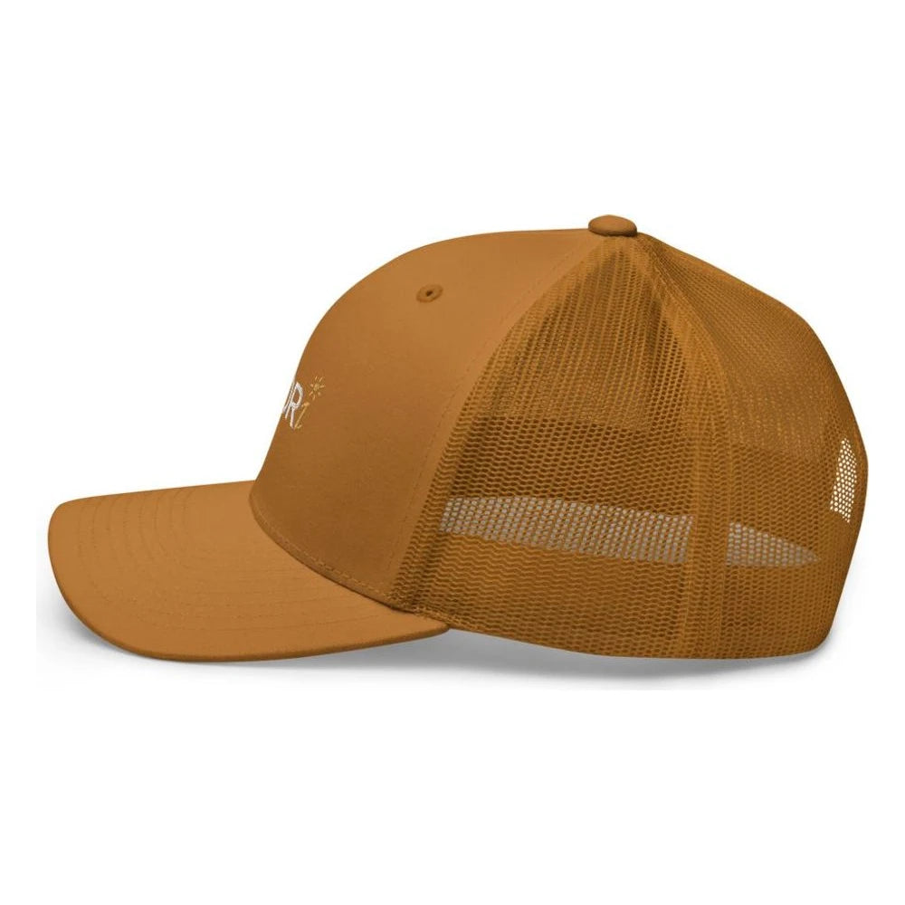 Caramel, left side view